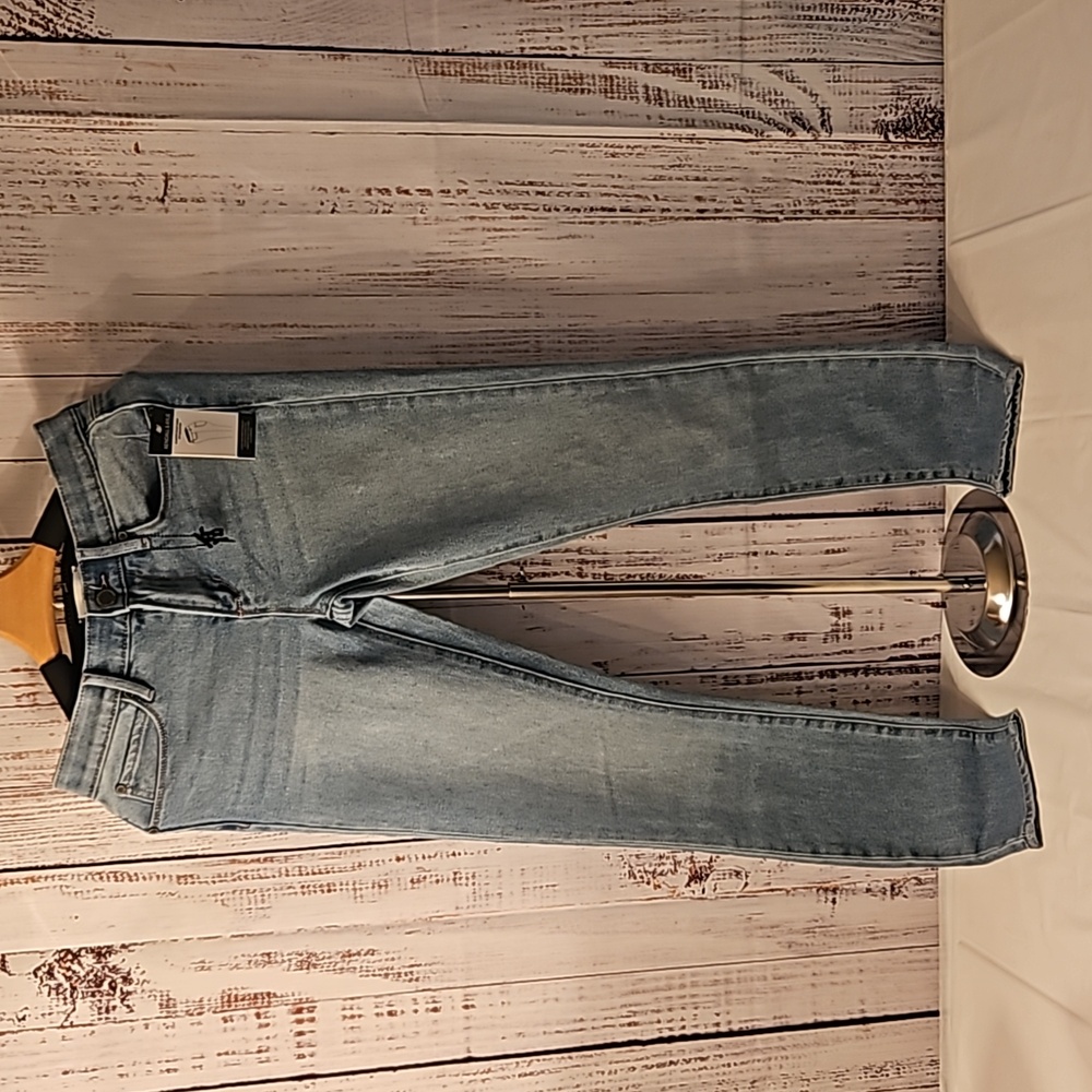 Kendall & Kylie Kontouring Mid-Rise Skinny Jeans